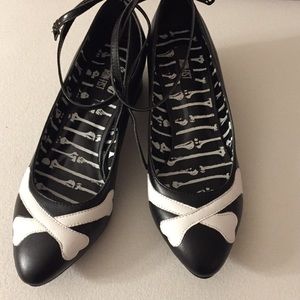 FINAL PRICE Iron Fist Black Pointed Crossbone Heel